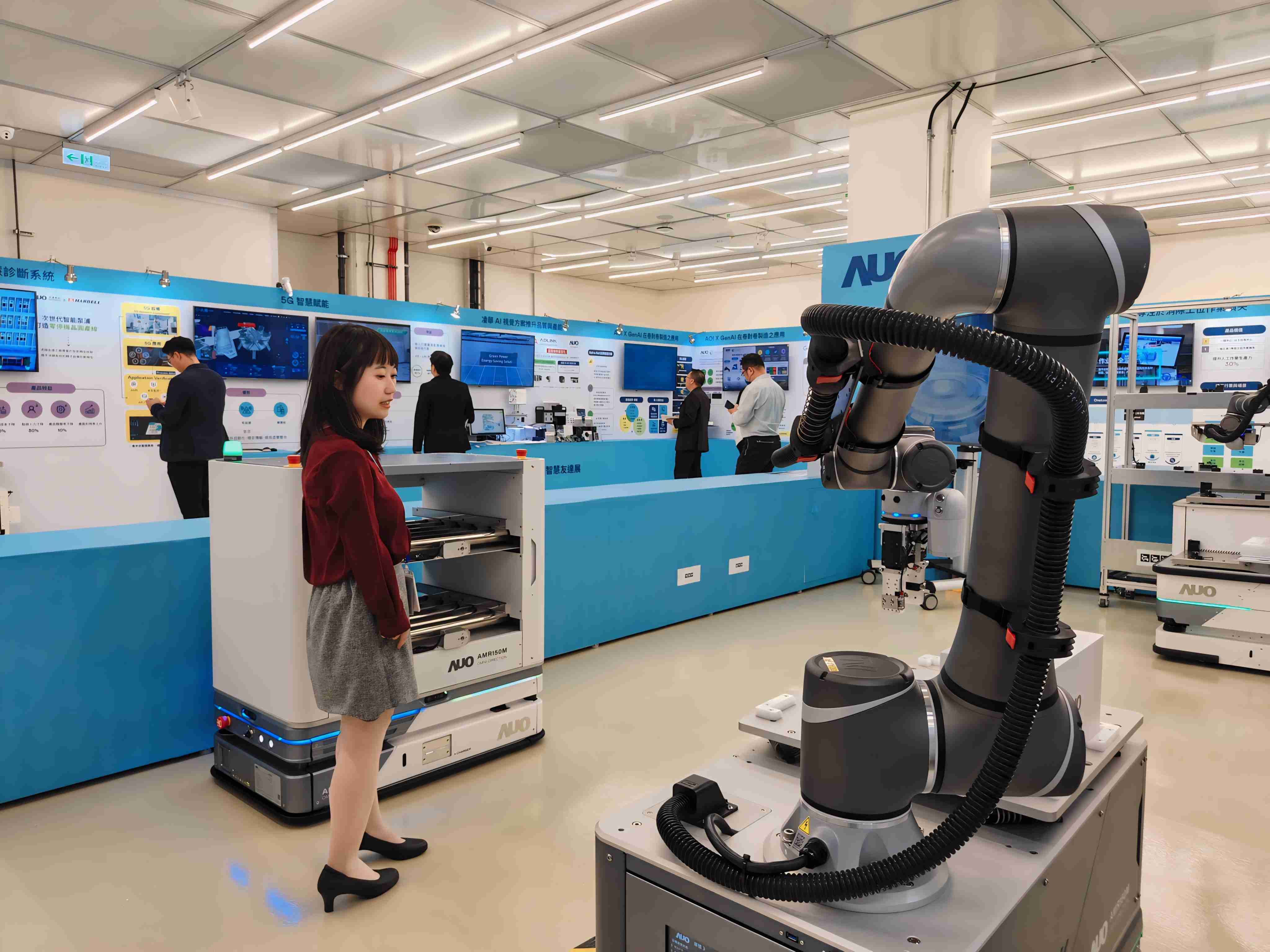 2024智能尊龙集团展邀集生态圈伙伴共同参展，，，从数字应用、、、净零减碳到能源发展，，，，创造全方位永续商机，，，，携手生态圈伙伴迈向永续未来