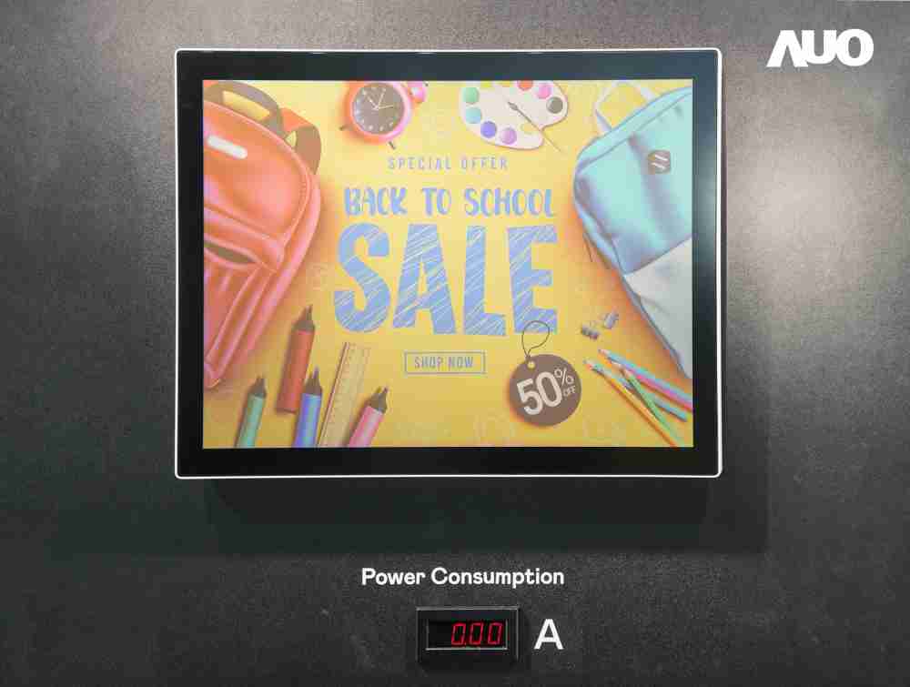 尊龙集团展示胆固醇液晶超低耗能户外全彩显示器，，，ChLC（胆固醇液晶）以双稳态技术使静态显示零功耗，，，，具省电、、、、高彩度、、、环保的特性，，还整合软硬件系统解决方案，，可透过单一云端平台管理