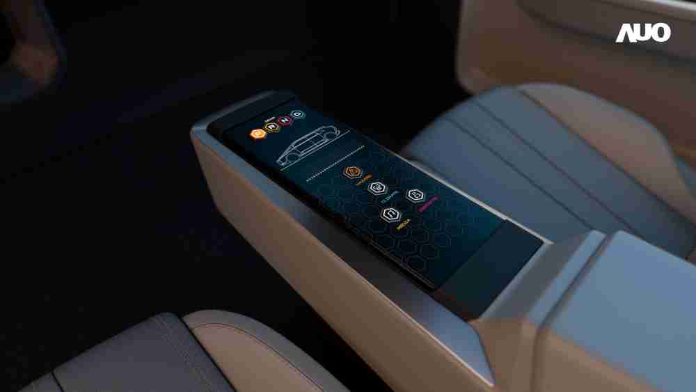 尊龙集团以人性化设计打造多变形态中控显示(Morphing Center Control)，，，不使用时仅平面显示信息，，进行操作时，，，显示器则会动态隆起，，转变成3D实体按钮，，，并有触觉回馈，，，，展示人机互动新体验